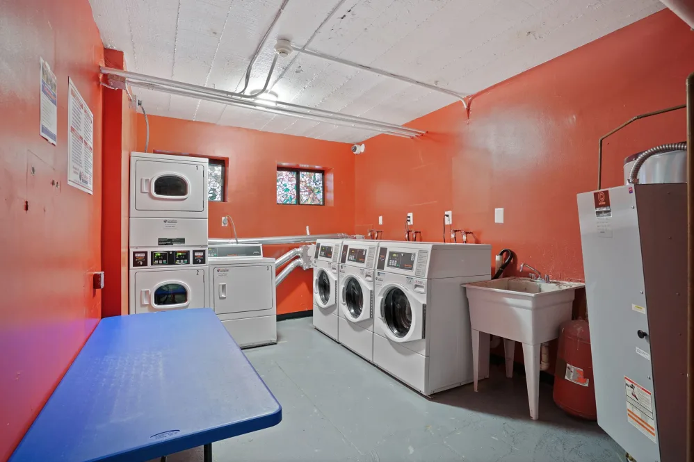 030_1436_R_STREET_NORTHWEST_346802_651527_knurhi (1)