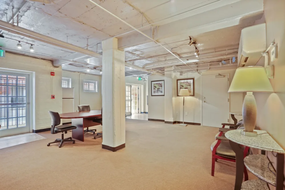 035_1436_R_STREET_NORTHWEST_346802_651527_w5kt5u (1)