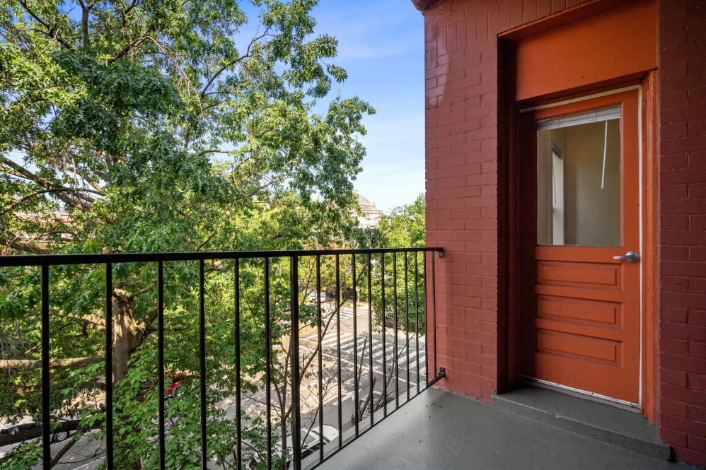 8942_1436_R_STREET_NORTHWEST_346802_652087_zitkfp